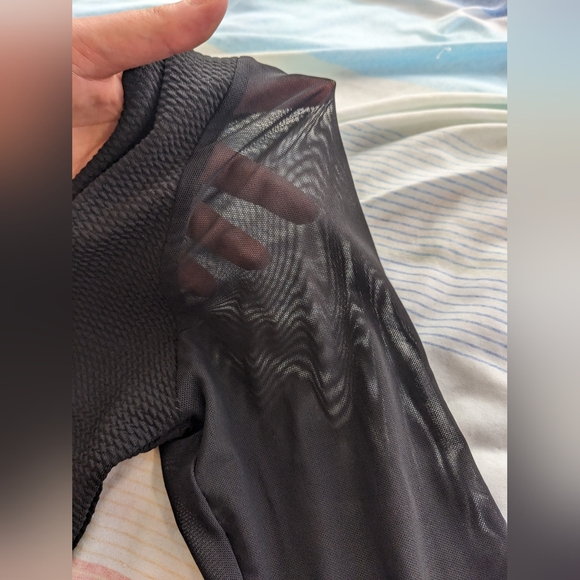 Black Bodycon Low Plunge V-Neck Dress - Picture 4 of 6